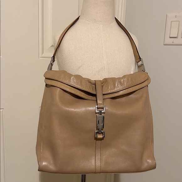 Gucci Handbags - Gucci Jackie Piston Lock Tan Leather Shoulder Bag
